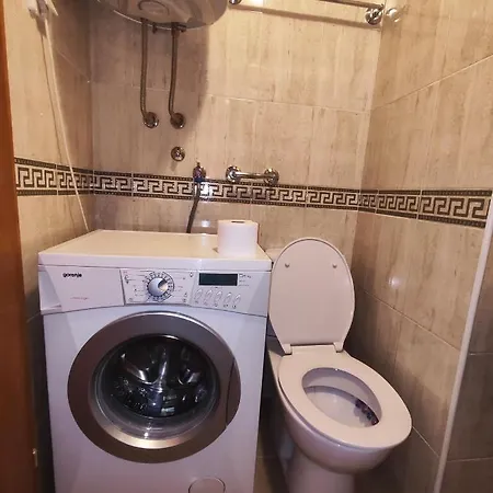Apartament Sara *